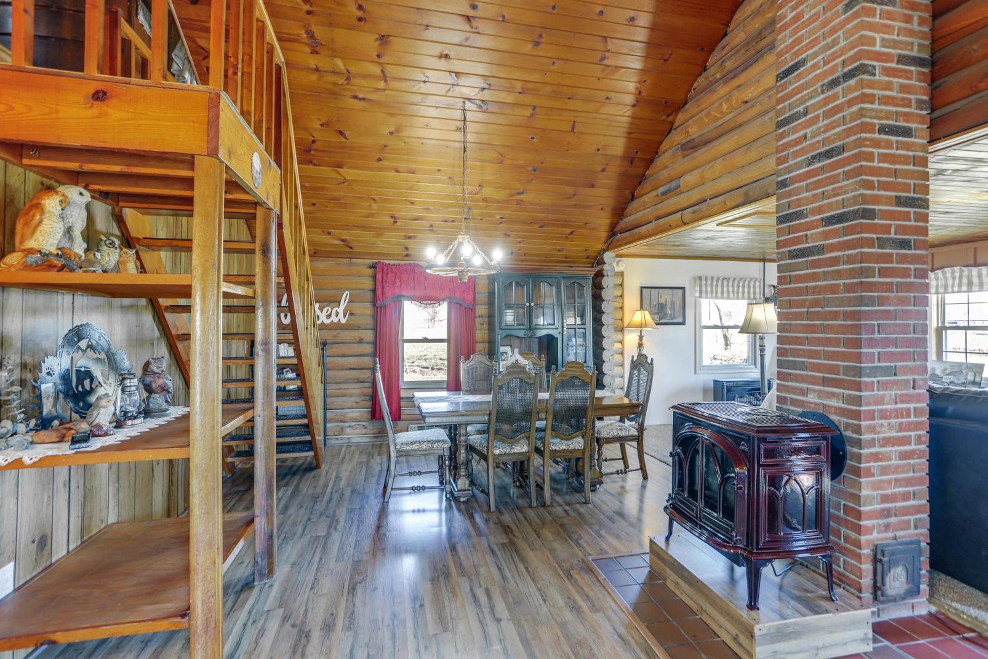 Quiet Shiloh Retreat With Spacious Yard And Fireplace! Exterior photo